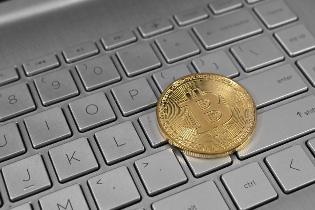 Accepter les paiements crypto quand on est commerçant : ce que ça change vraiment
