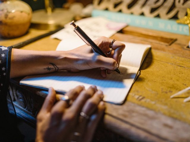 Écrire et partager un témoignage de foi en trois minutes