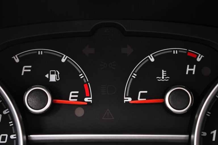 Carburant : 100 euros suffisent-ils vraiment à soulager votre budget ?