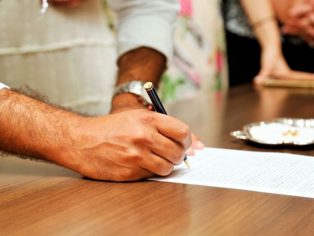 Modèles d&rsquo;actes de partage pour biens familiaux