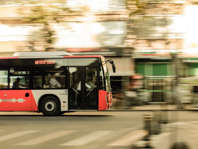 FlixBus ou BlaBlaCar Bus : choisir son trajet interurbain