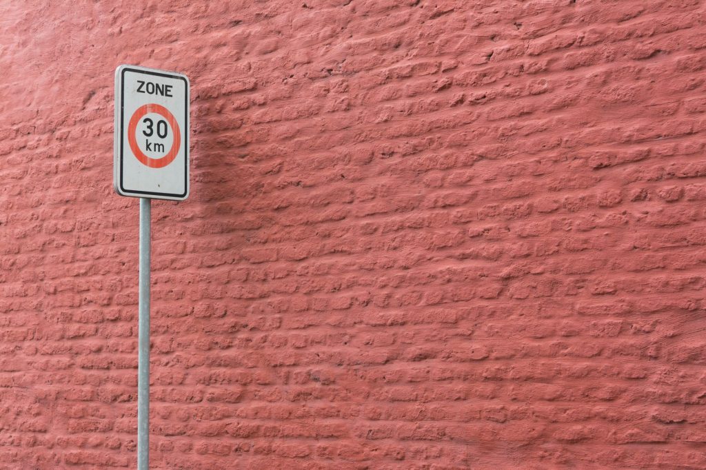 Quimper : des aménagements sur deux routes pour freiner la vitesse