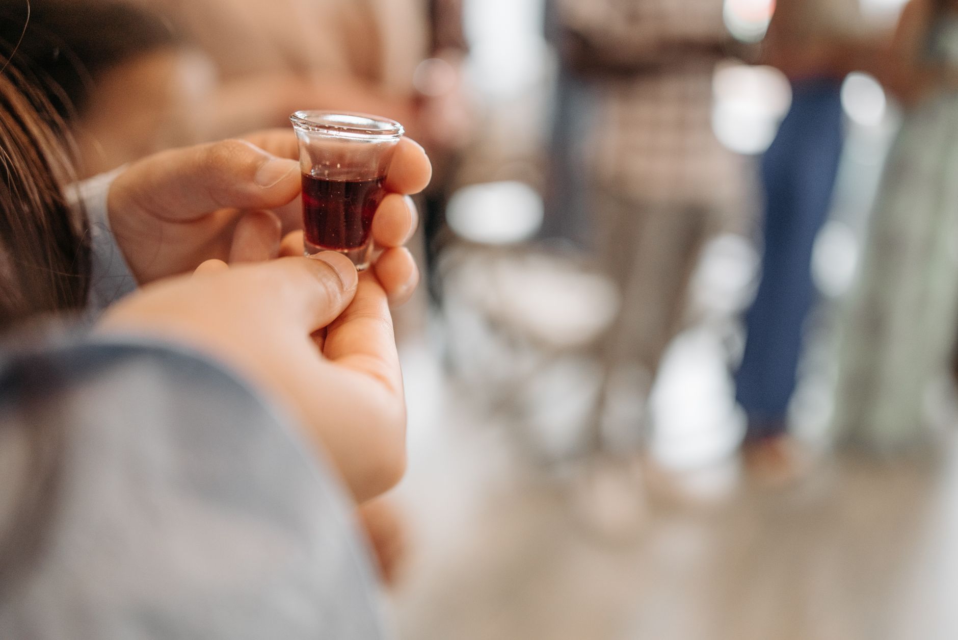Préparer la première communion en famille