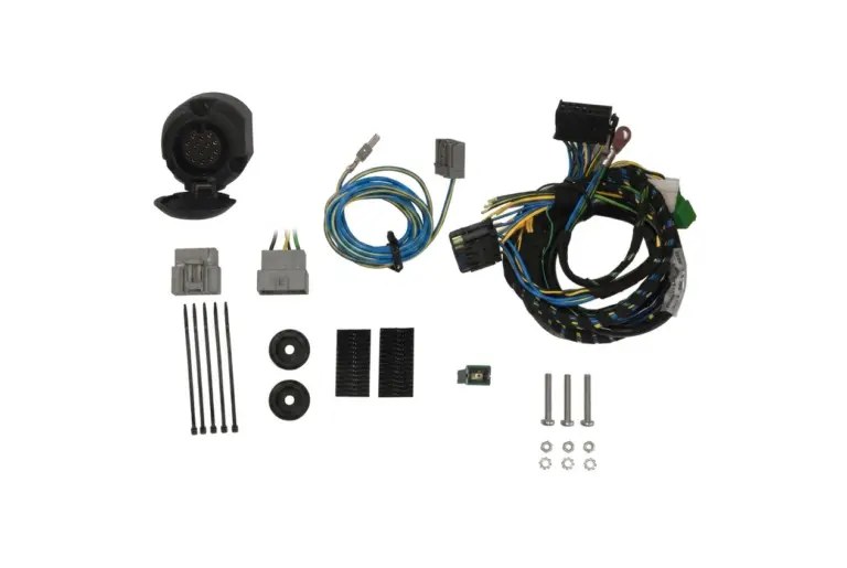 Kit de faisceau électrique universel avec prise, câblage et connecteurs pour attelage