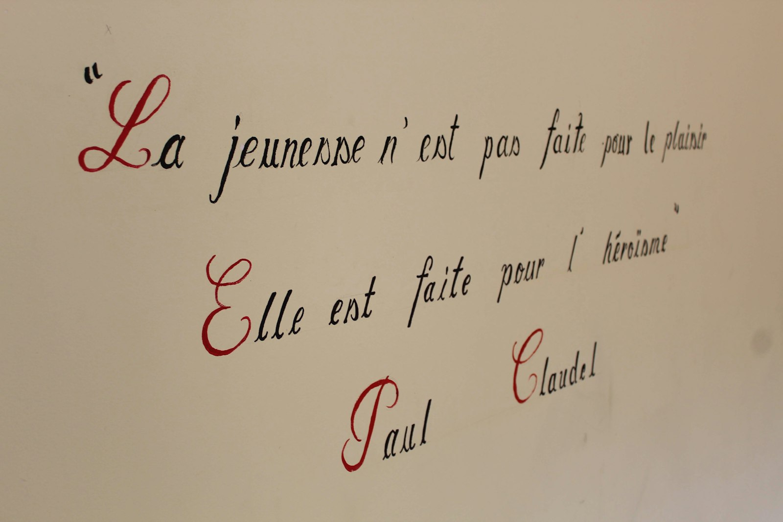 L'illettrisme à Saint-Pol-de-Léon : un fléau souvent ignoré qui mérite votre attention