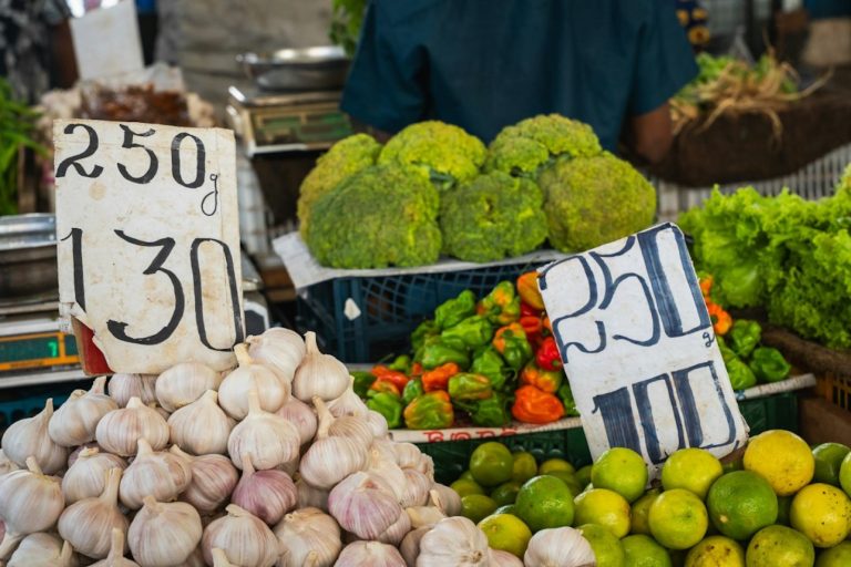 Fraîcheur des produits locaux : les signes à vérifier au marché