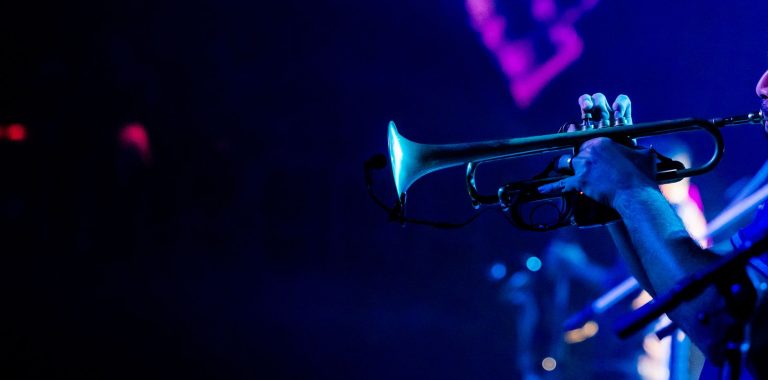 Plouescat s&rsquo;illumine avec le concert de Bill Pierce et Olivier Hutman : une soirée jazz à ne pas manquer
