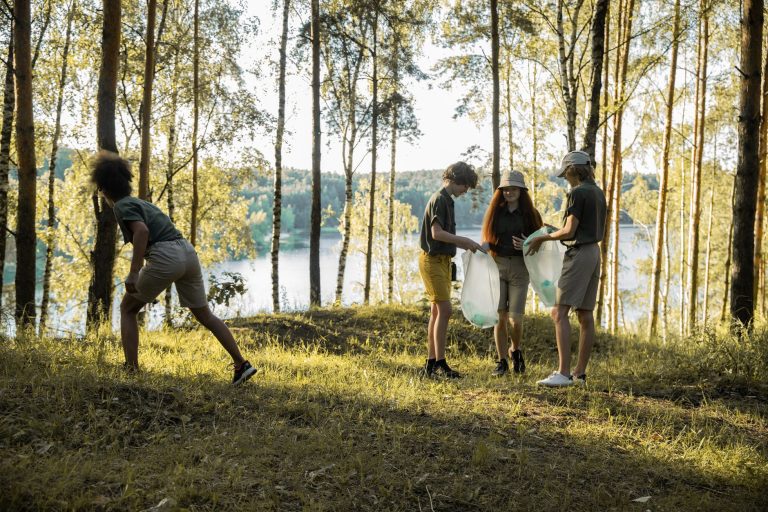 Ces jeunes qui s&rsquo;engagent pour la mémoire locale à Plouescat