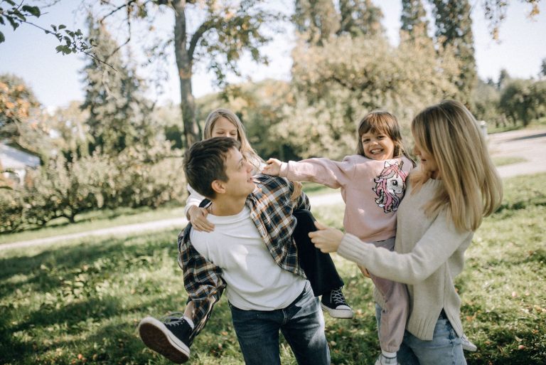 Découvrez les Activités Incontournables du Haut Léon pour Petits et Grands