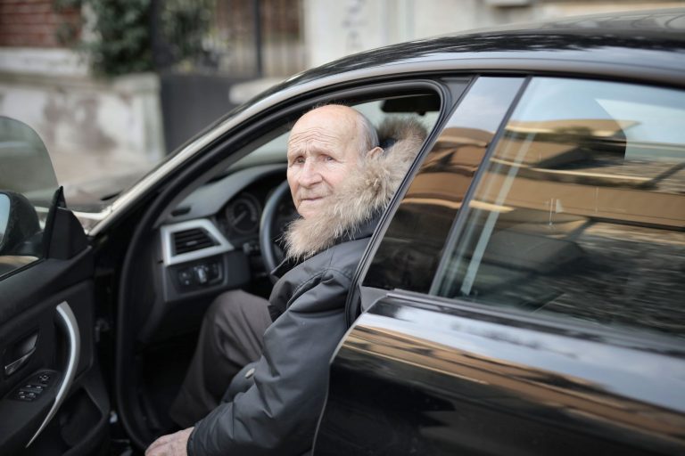 Comment les seniors font face à l&rsquo;isolement et à la mobilité