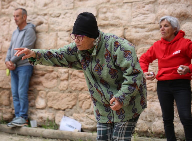 Landivisiau : le tournoi de pétanque qui rapproche toutes les générations
