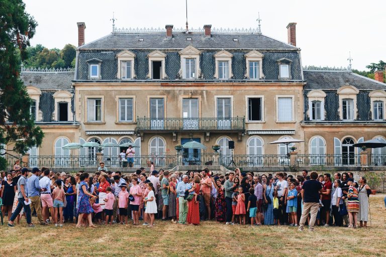 À Plouescat, la dictée qui soude toute une communauté